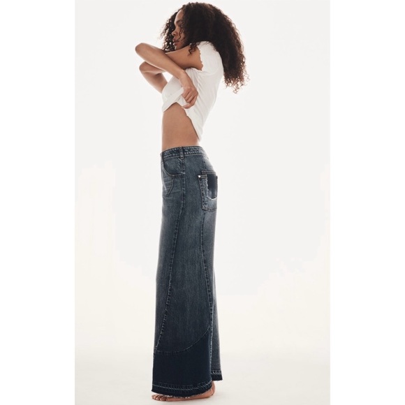 PILCRO Reworked Flare Jeans - Picture 3 of 4